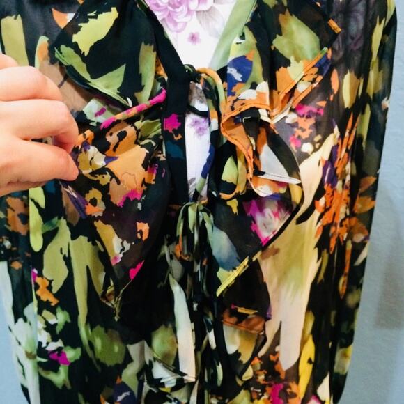 Cabi Floral Sheer Tie Front Blouse Style Size Small - Picture 7 of 7